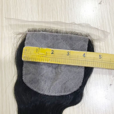 مرر الإبرة مغلق الشعر البشري 4 * 4 غلق الشعر الشفاف الموجة الطبيعية السوداء